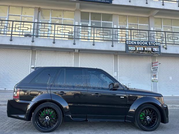 Land Rover Discovery 2011 Black