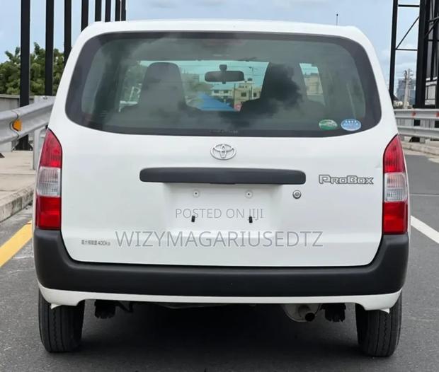 Toyota Probox 2016 Off white