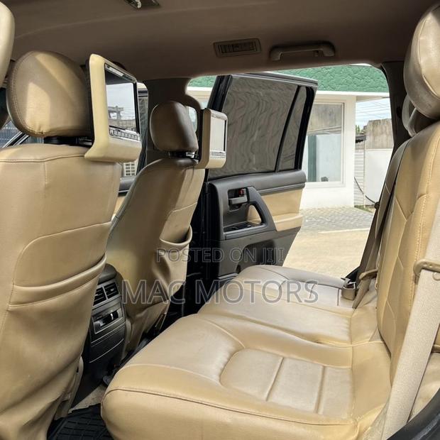 Toyota Land Cruiser 2022 Black