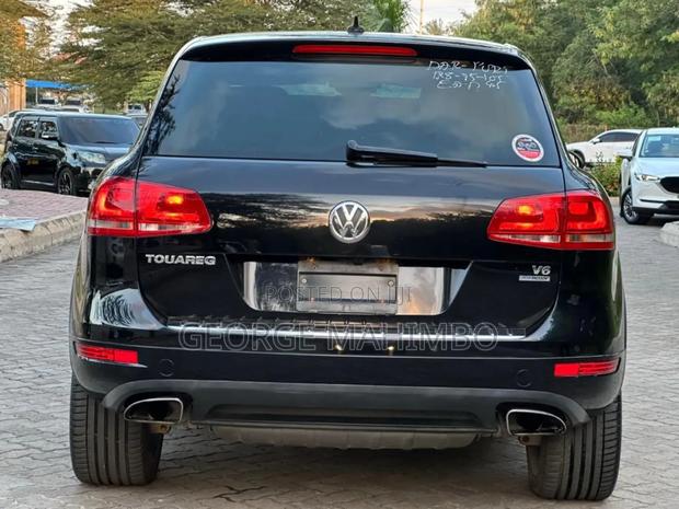 Volkswagen Touareg 2013 Black