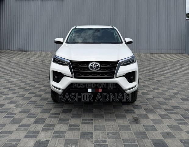 Toyota Fortuner 2.8 D AWD 2023 White