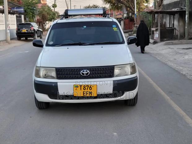 Toyota Probox 2004 White