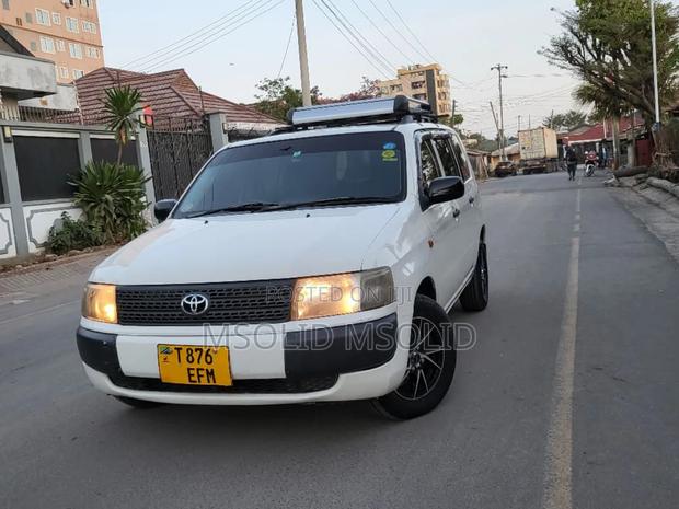 Toyota Probox 2004 White