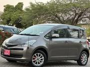 Toyota Ractis 2006 Gray for sale