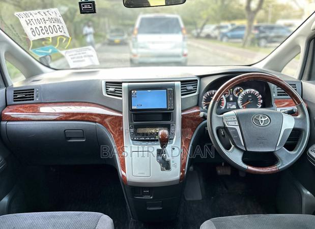 Toyota Vellfire 2010 Burgundy