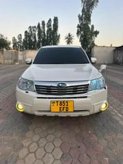 Subaru Forester 2012 White for sale