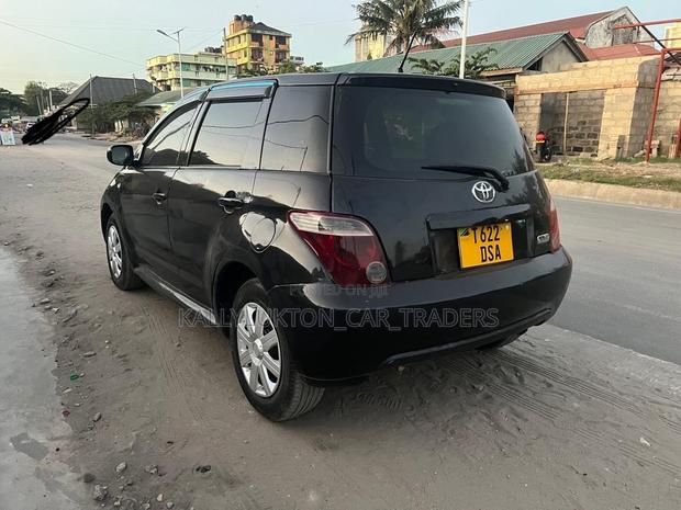 Toyota IST 2004 Black