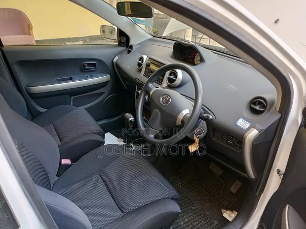 Toyota IST 2005 White