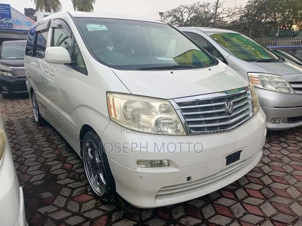 Toyota Alphard 2.4 Petrol AWD 2005 White