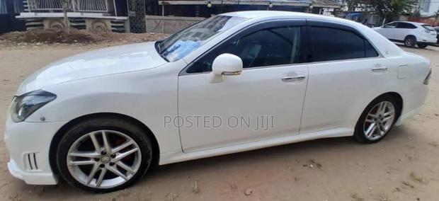 Toyota Crown 2008 White