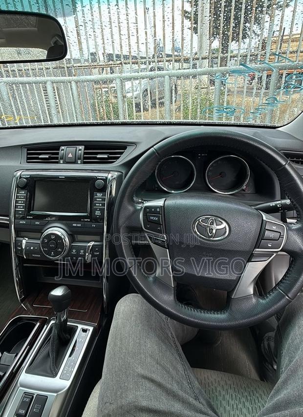 Toyota Mark X 2011 Silver