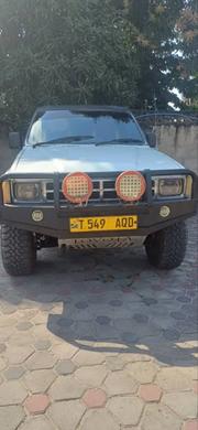 Toyota Hilux 1998 White for sale
