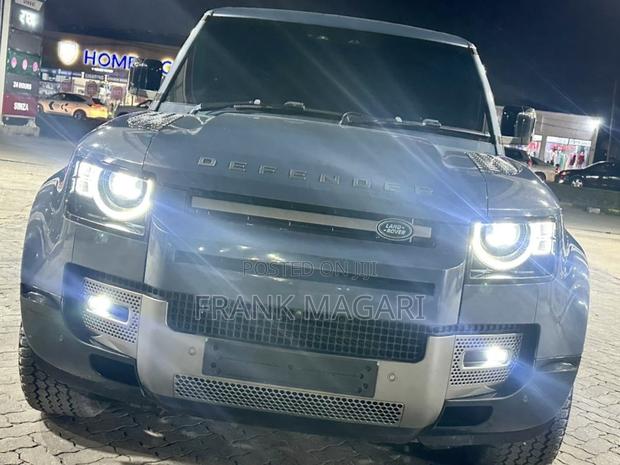 Land Rover Defender 2022 Blue