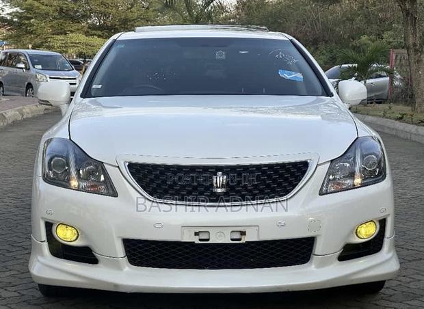 Toyota Crown 2008 Pearl