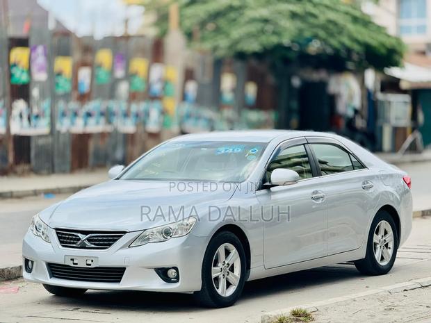 Toyota Mark X 2012 Silver