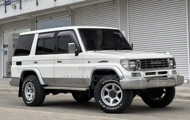 Toyota Land Cruiser Prado 2001 White