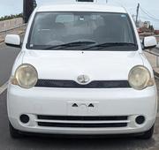 Toyota Sienta 2005 White for sale
