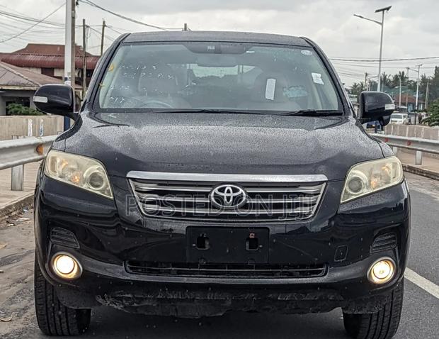 Toyota Vanguard 2008 Black