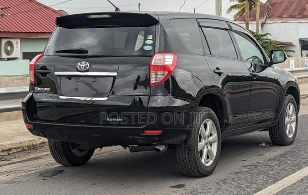 Toyota Vanguard 2008 Black