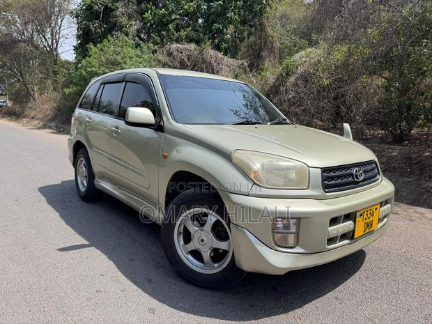 Toyota RAV4 2005 Green