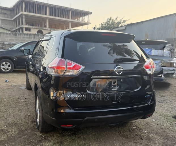 Nissan X-Trail 2.0 Petrol AWD 2015 Black