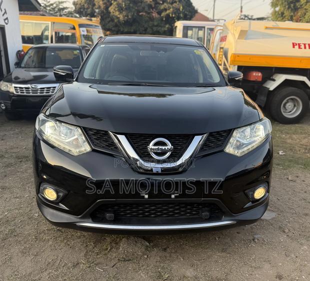 Nissan X-Trail 2.0 Petrol AWD 2015 Black