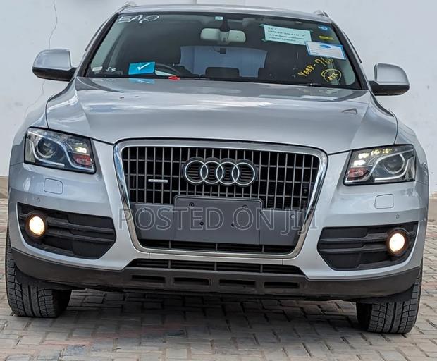 Audi Q5 2012 Silver