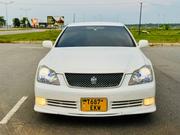Toyota Crown 2004 Pearl for sale