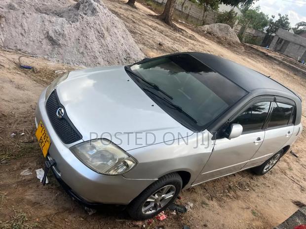 Toyota Allex 2003
