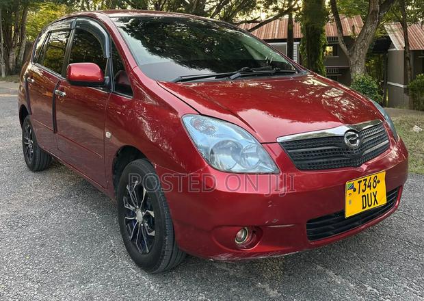 Toyota Corolla Spacio 2005 Red