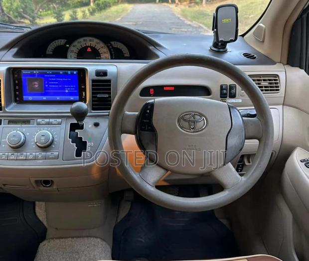 Toyota Raum 2005 White