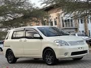 Toyota Raum 2005 Pearl for sale