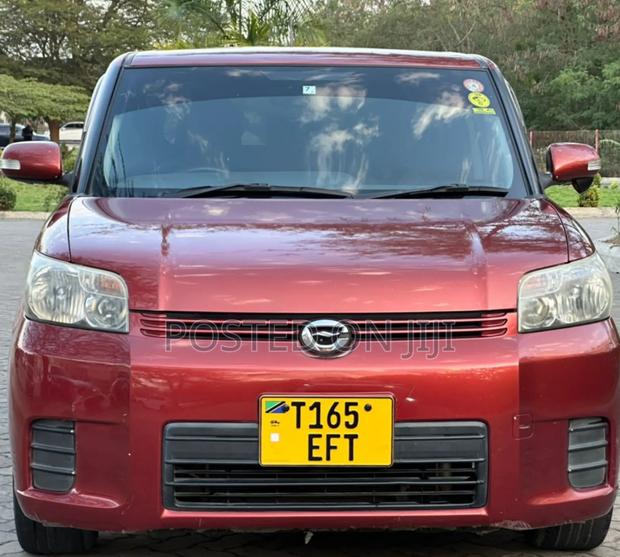 Toyota Rumion 1.5 FWD 2021 Red