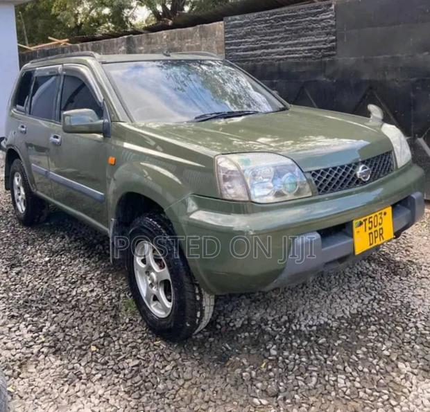 Nissan X-Trail 2005 Gold