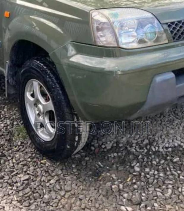 Nissan X-Trail 2005 Gold