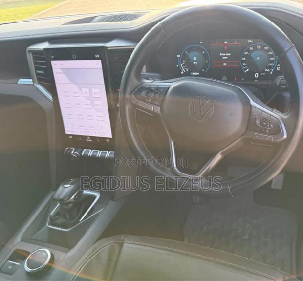 Volkswagen Amarok 2024 Gold