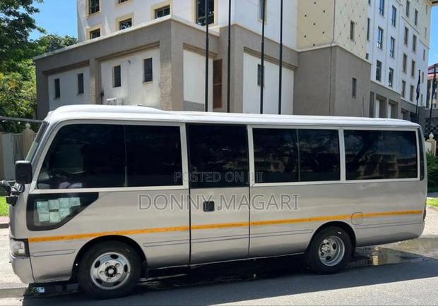 Toyota Coaster 2005 Gray