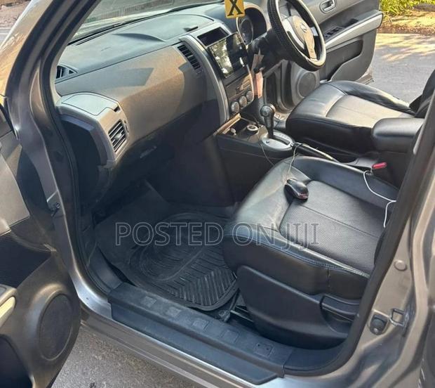 Toyota Vanguard 2010 Black