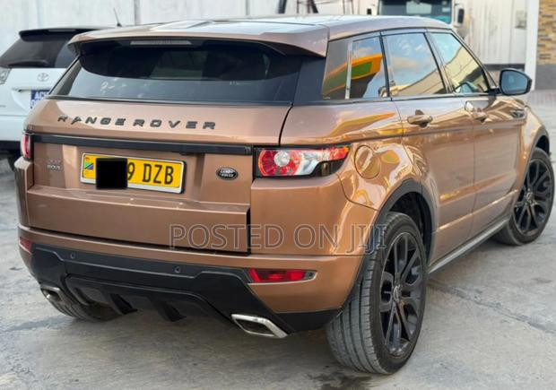 Land Rover Range Rover Evoque 2015 Gold