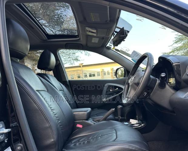 Toyota Vanguard 2009 Black