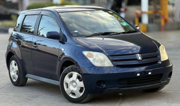 Toyota IST 2003 Blue