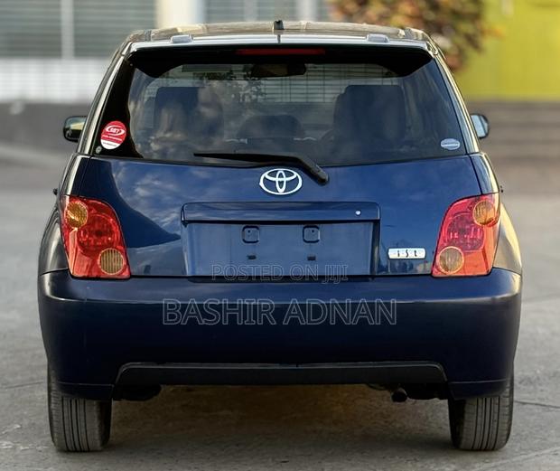Toyota IST 2003 Blue
