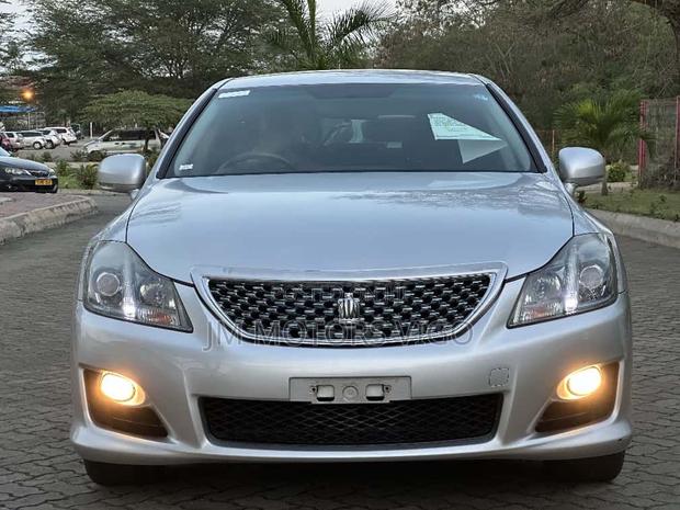Toyota Crown 2008 Silver