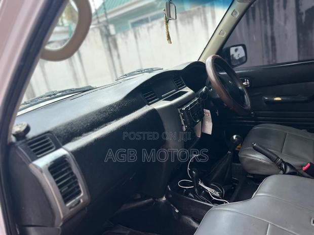 Nissan Patrol 2010 White