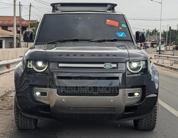 Land Rover Defender 2024 Gray