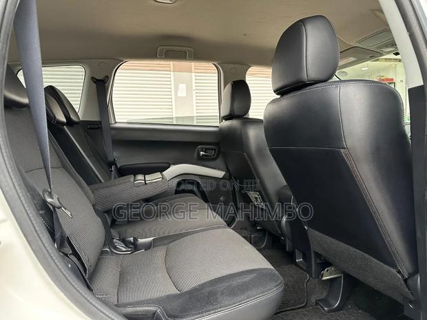 Mitsubishi Outlander 2009 White