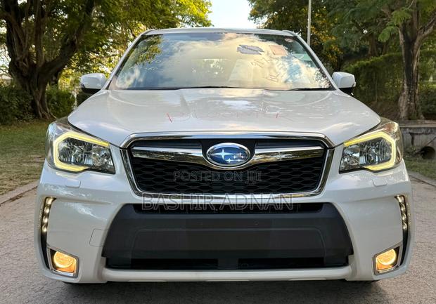 Subaru Forester 2.0XT Premium 4dr SUV AWD (2.0L 4cyl Turbo CVT) 2014 White