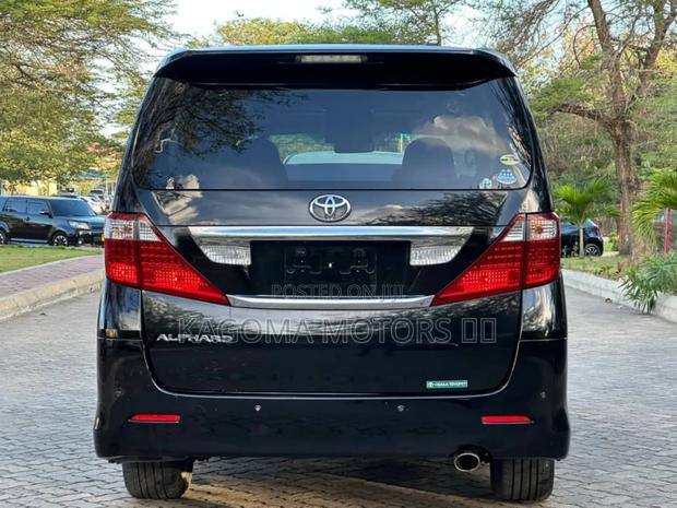 Toyota Alphard 2009 Black