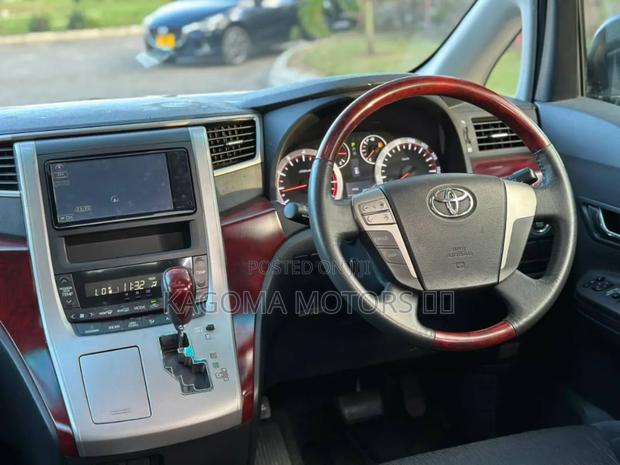 Toyota Alphard 2009 Black