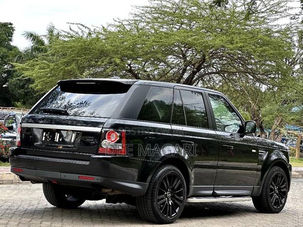 Land Rover Range Rover Sport 2011 Black